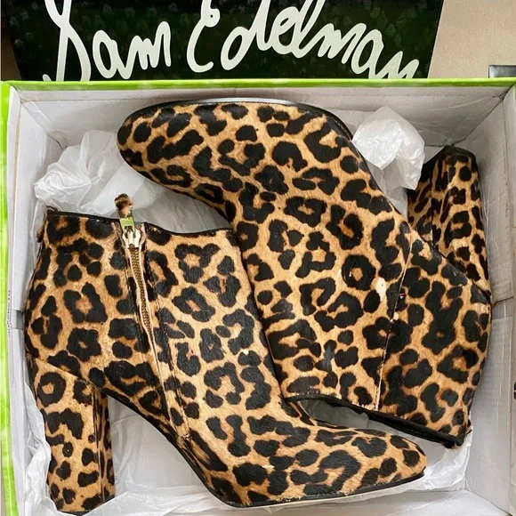 Sam Edelman Leopard Ankle Booties 🐆 - Picture 4 of 11